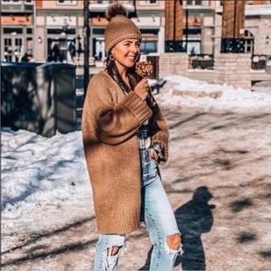 Zara blogger favorite oversized chunky fuzzy sweater cardigan size small